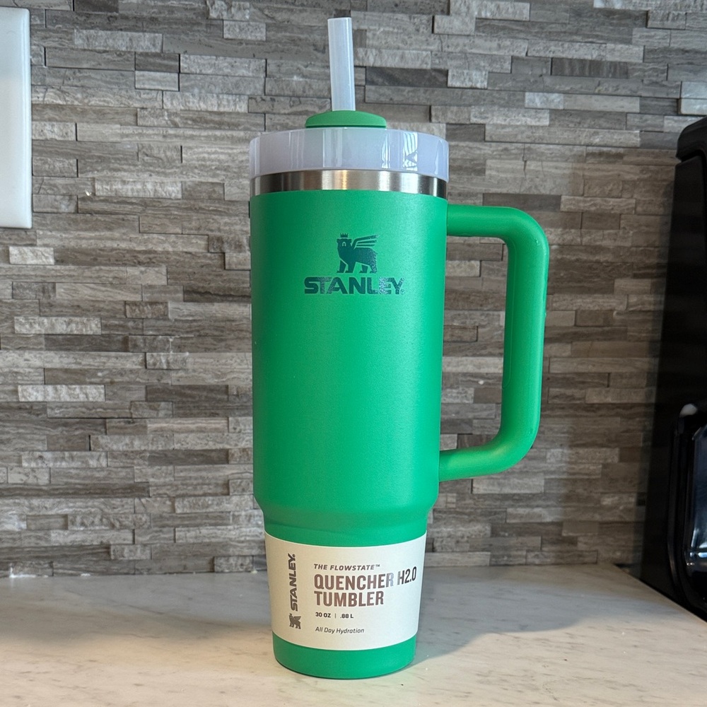 Stanley Green Quencher H2.0 Tumbler